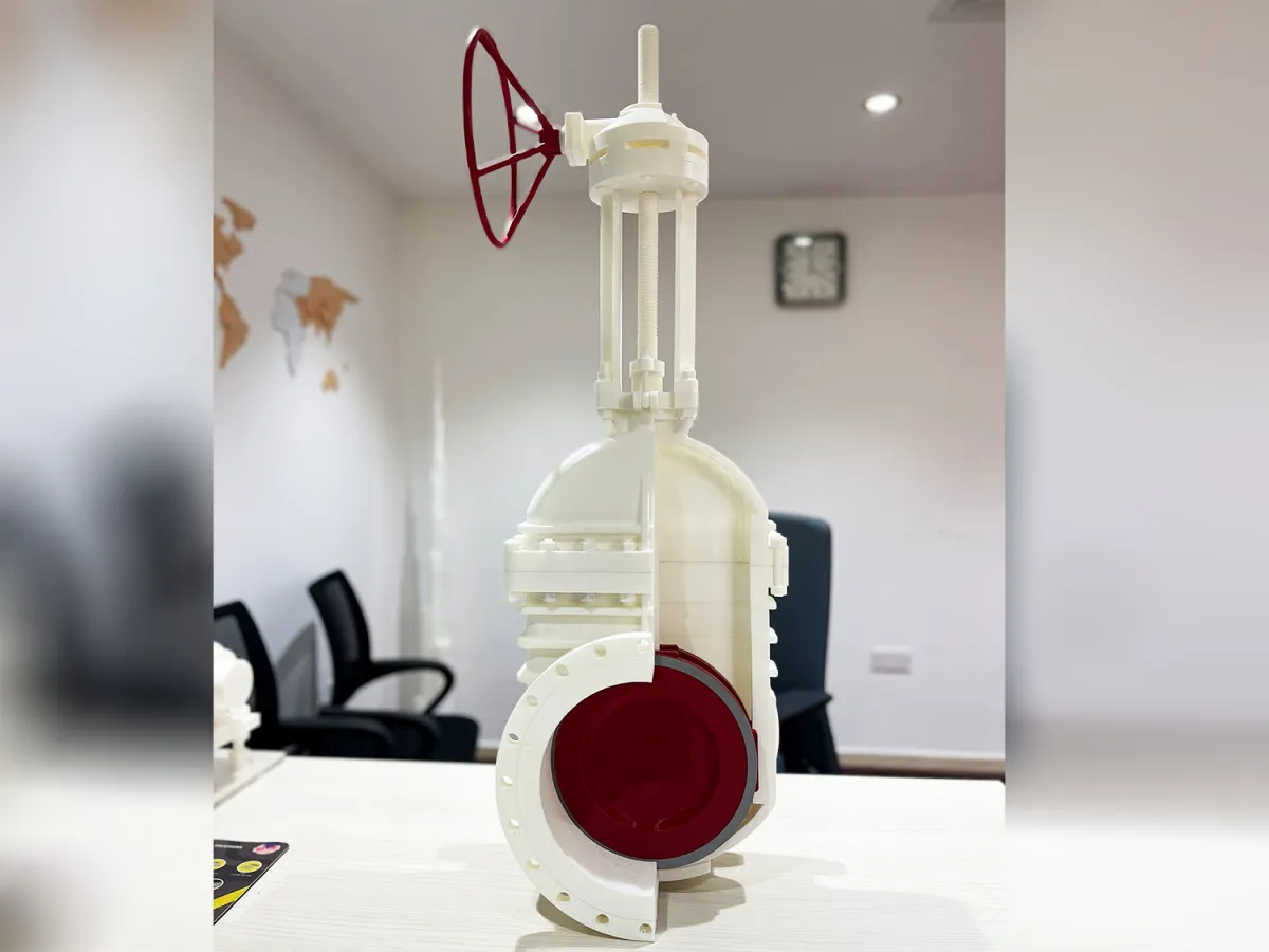 Interactive Prototype Model – Scaled Industrial Machine Display